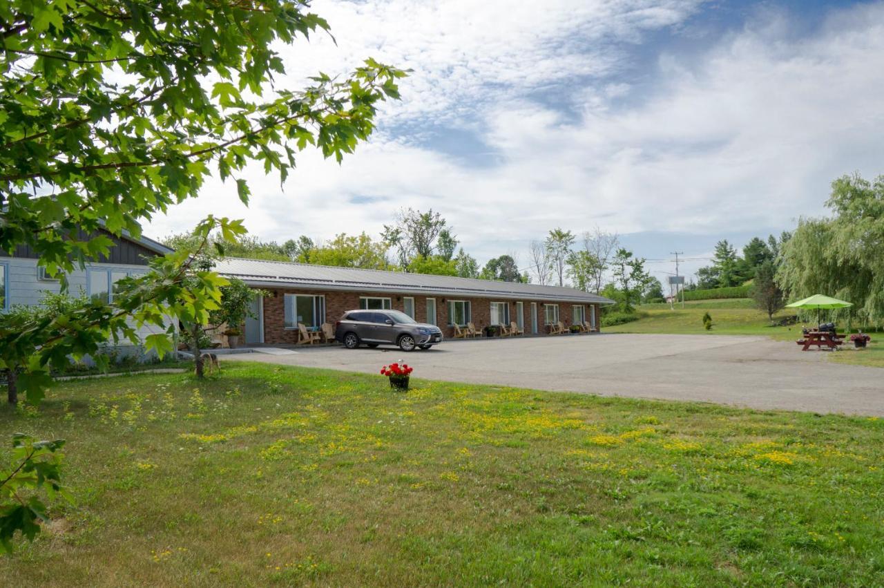 Wayside Motel Manitoulin Manitowaning Ngoại thất bức ảnh