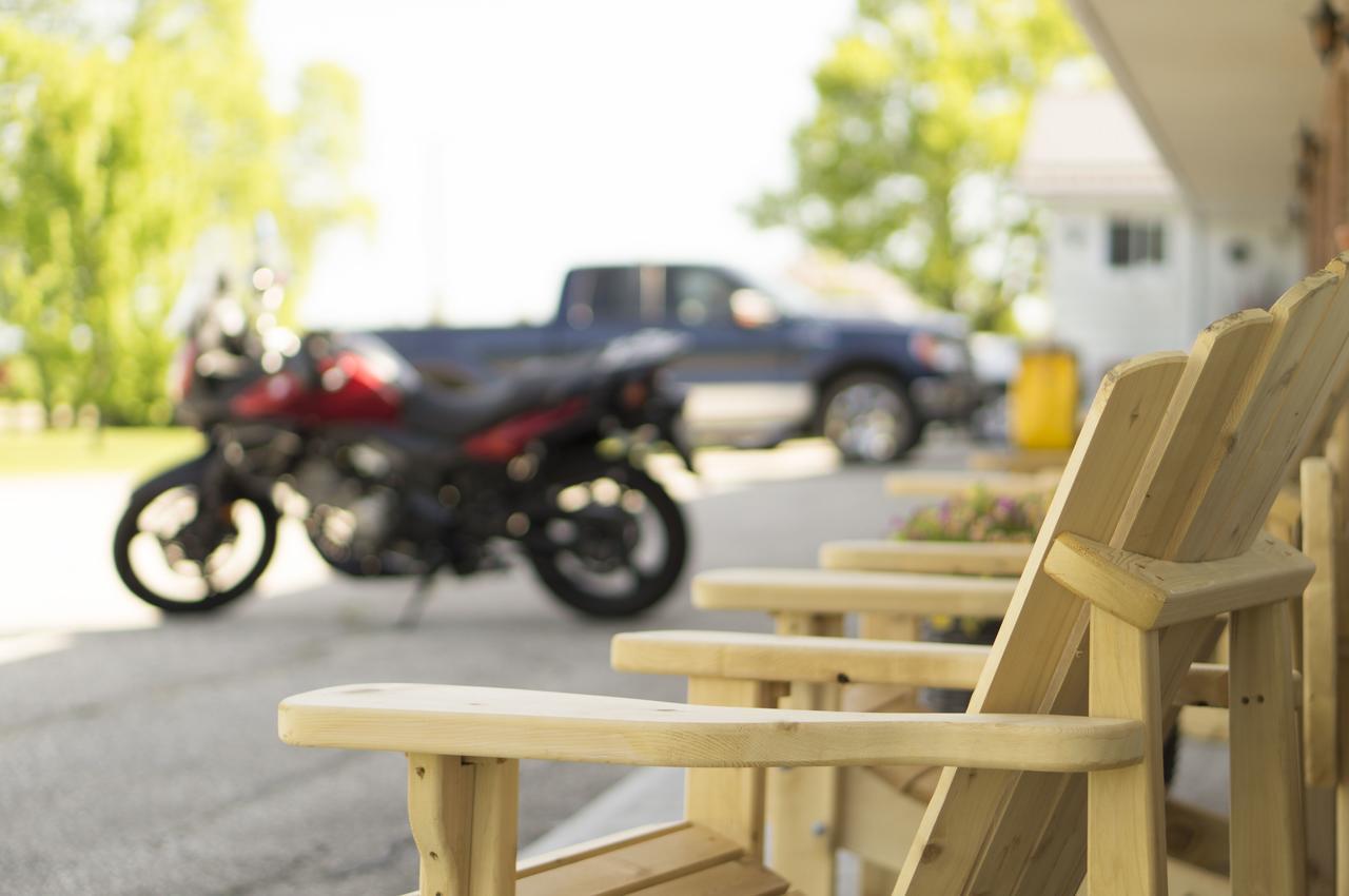 Wayside Motel Manitoulin Manitowaning Ngoại thất bức ảnh