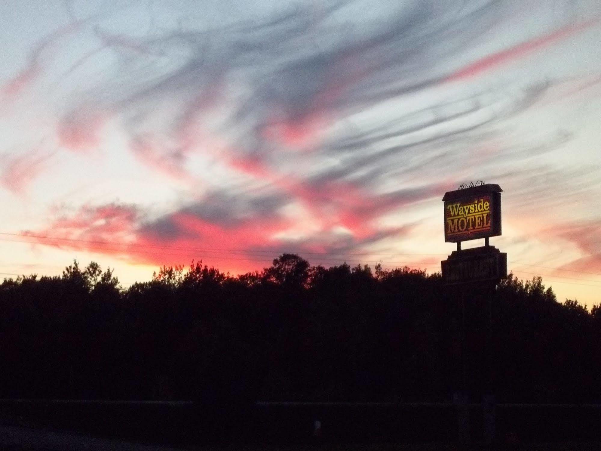 Wayside Motel Manitoulin Manitowaning Ngoại thất bức ảnh
