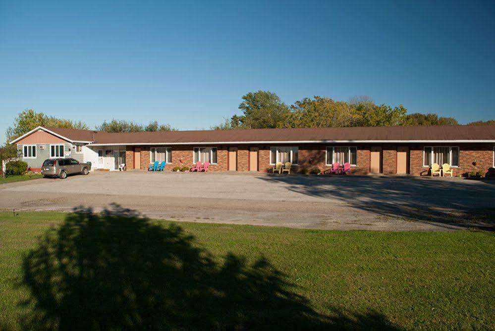 Wayside Motel Manitoulin Manitowaning Ngoại thất bức ảnh